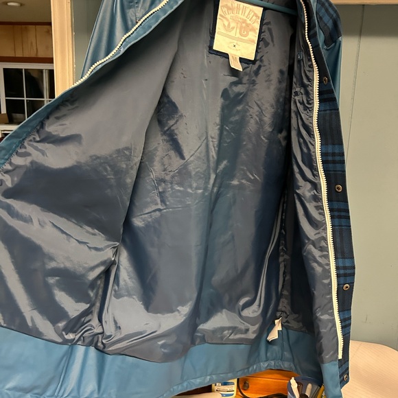 Burton x Adidas Gluhwein collaboration. - Picture 3 of 11